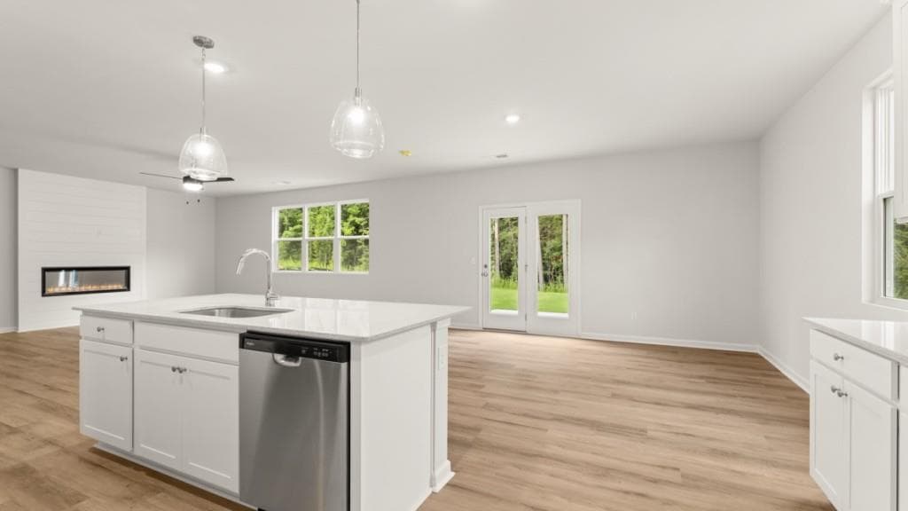 5 bedroom, 3 bathroom, 3,611 sq ft single family residence for sale at 3117 Hallsley Drive, South Fulton, GA 30349 — photo 10