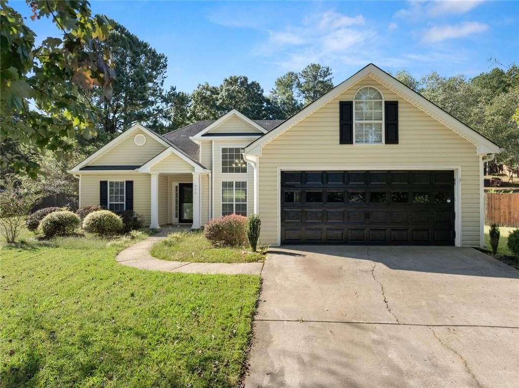 3 bedroom, 2 bathroom, 1,491 sq ft single family residence for sale at 926 Lochwolde Lane, Bethlehem, GA 30620 — photo 2
