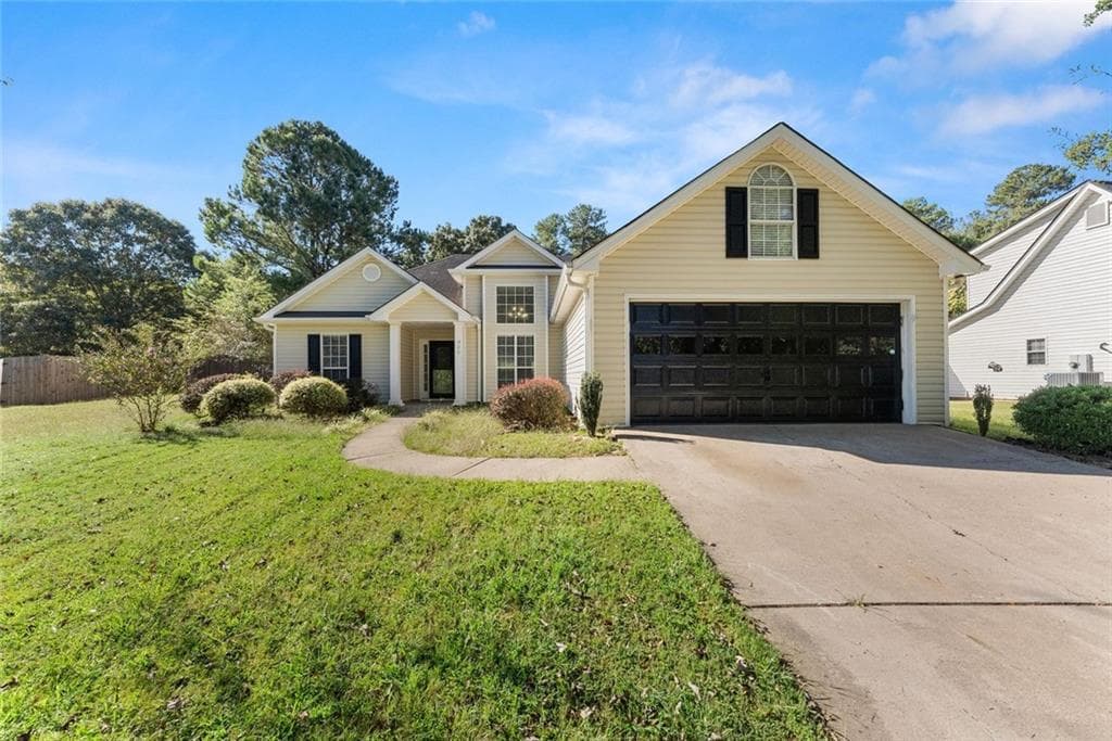 3 bedroom, 2 bathroom, 1,491 sq ft single family residence for sale at 926 Lochwolde Lane, Bethlehem, GA 30620 — photo 4