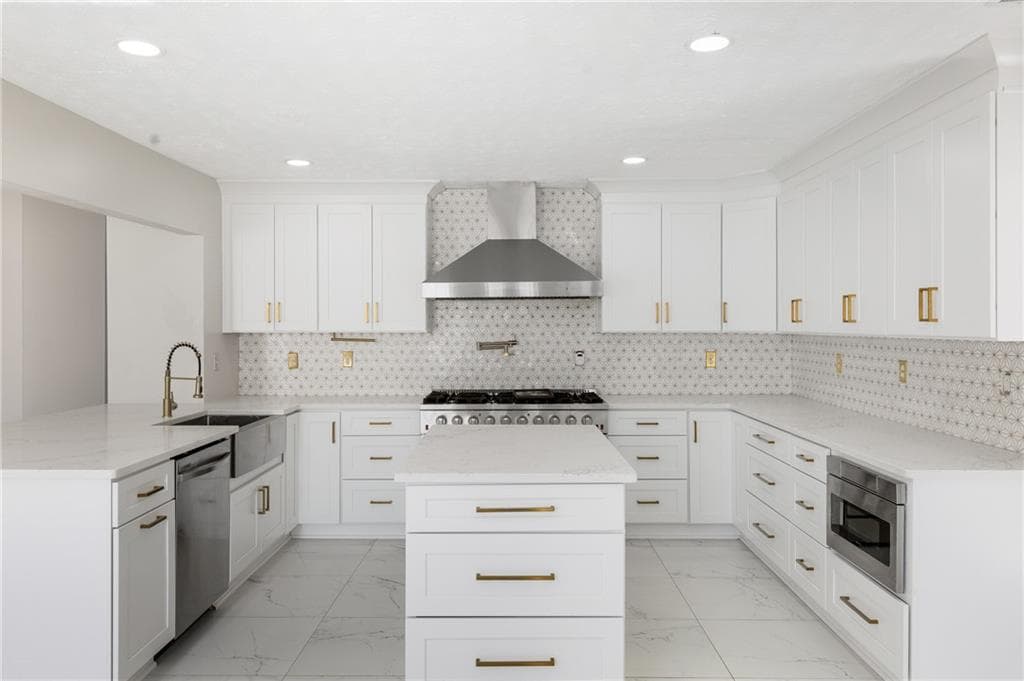 5 bedroom, 3 bathroom, 2,972 sq ft single family residence for sale at 3521 Kittery Drive, Snellville, GA 30039 — photo 10