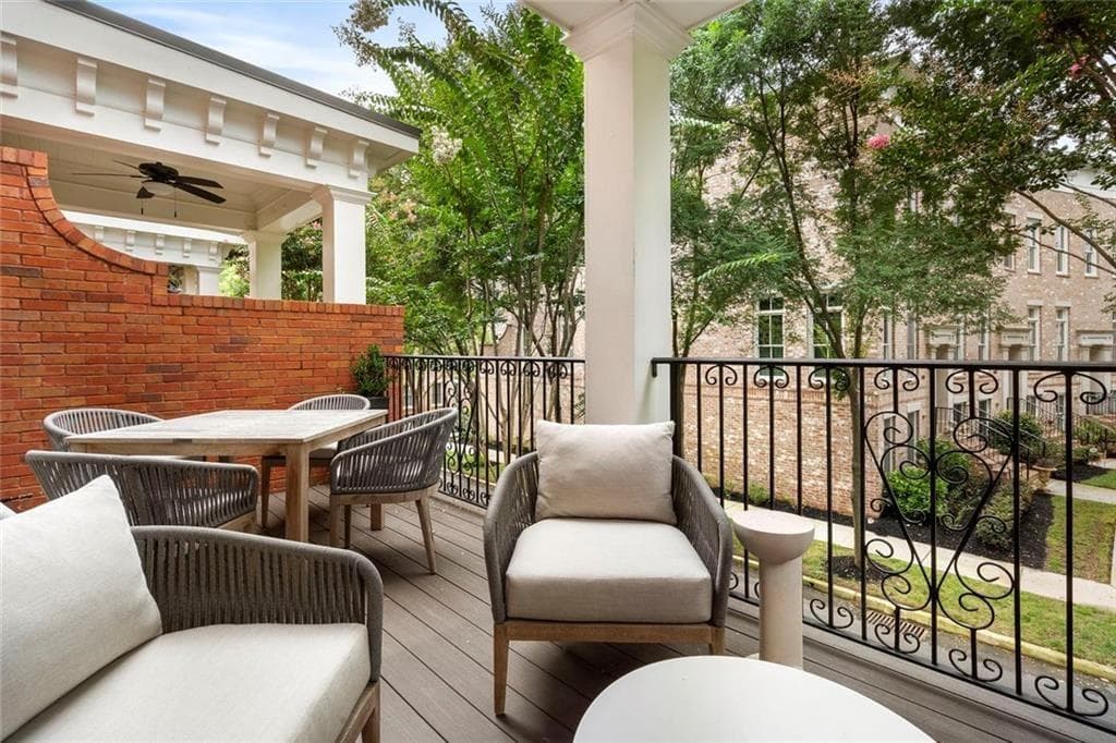 3 bedroom, 4 bathroom, 2,337 sq ft townhouse for sale at 206 Montag Circle, Atlanta, GA 30307 — photo 8