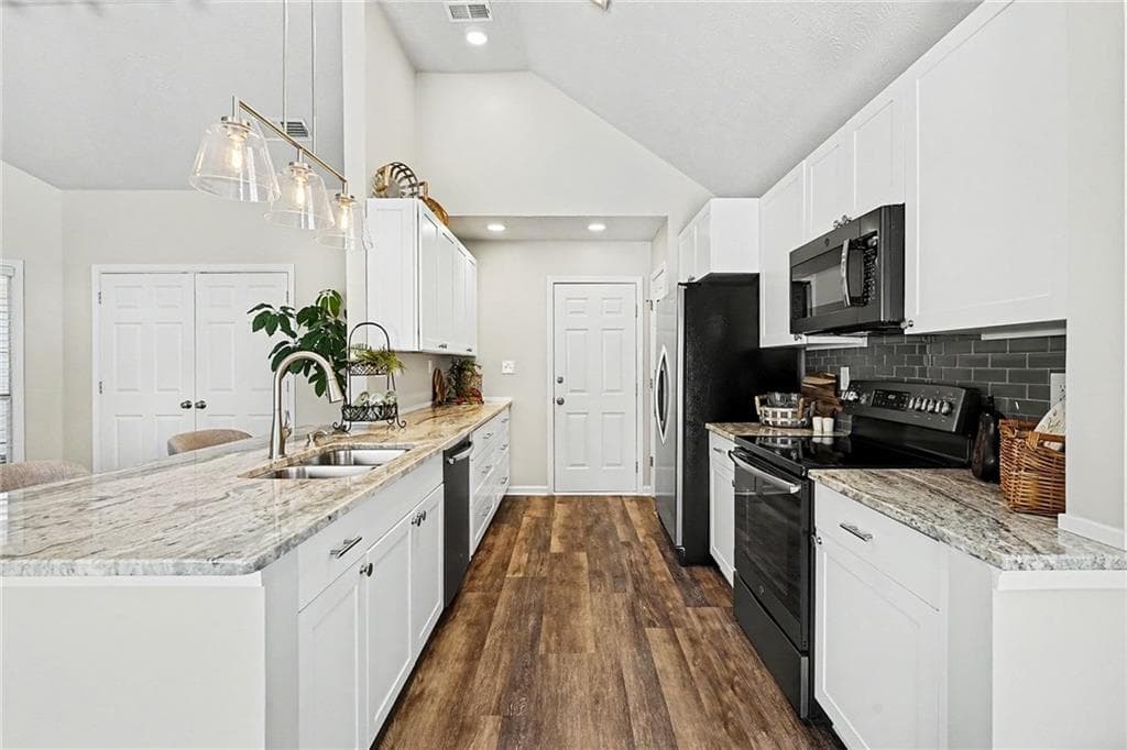 4 bedroom, 2 bathroom, 1,508 sq ft single family residence for rent at 1545 Quail Point Run, Hoschton, GA 30548 for $2,400 a month — photo 5