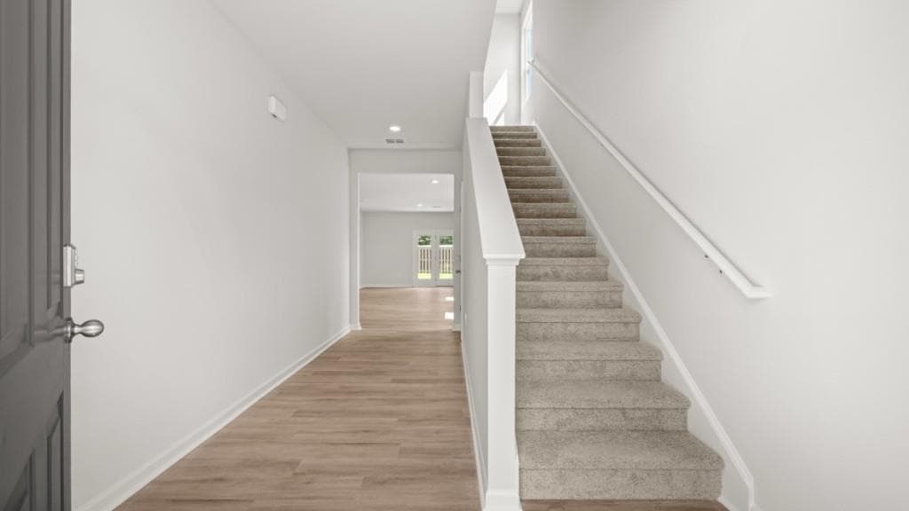 5 bedroom, 3 bathroom, 2,361 sq ft single family residence for sale at 18 Babcock Drive, Rome, GA 30165 — photo 3