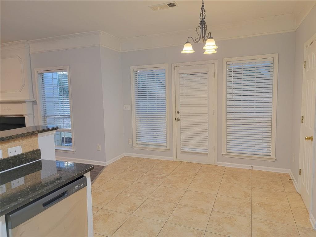 4 bedroom, 3 bathroom, 2,047 sq ft single family residence for sale at 5855 Rives Drive, Alpharetta, GA 30004 — photo 5