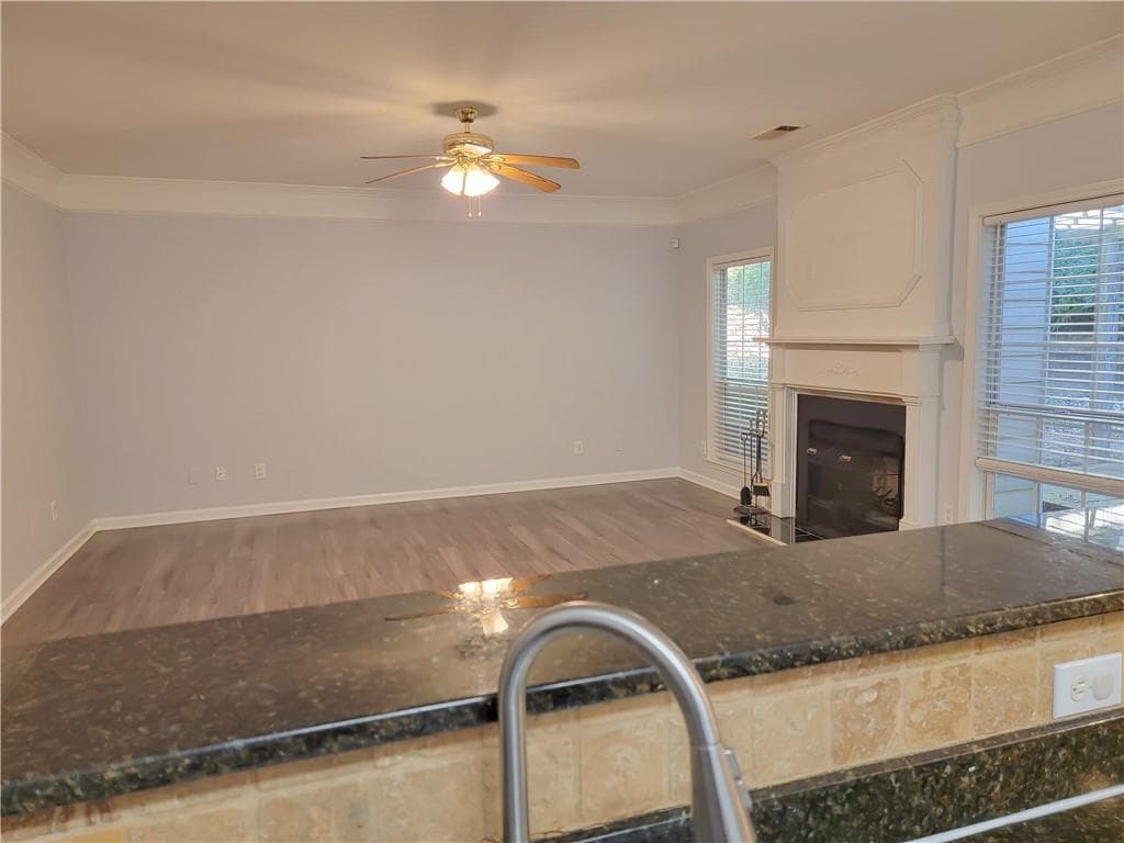 4 bedroom, 3 bathroom, 2,047 sq ft single family residence for sale at 5855 Rives Drive, Alpharetta, GA 30004 — photo 6