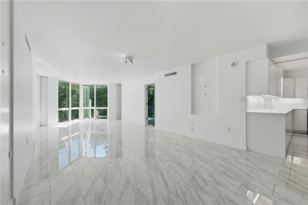 2 bedroom, 2 bathroom, 1,228 sq ft condominium for rent at 2870 Pharr Court South 305, Atlanta, GA 30305 for $2,200 a month — photo 8