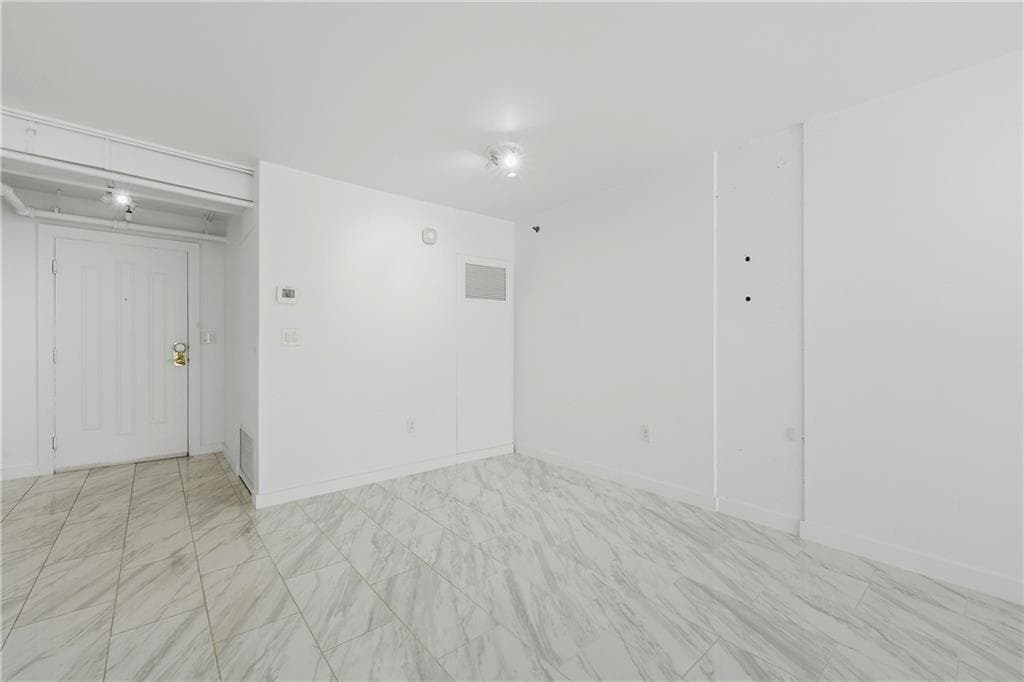 2 bedroom, 2 bathroom, 1,228 sq ft condominium for rent at 2870 Pharr Court South 305, Atlanta, GA 30305 for $2,200 a month — photo 9