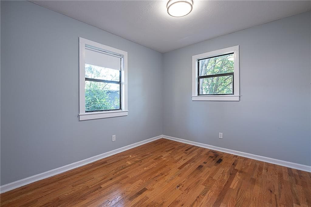2 bedroom, 2 bathroom, 1,000 sq ft single family residence for rent at 568 Stokeswood Avenue 0, Atlanta, GA 30316 for $2,500 a month — photo 4