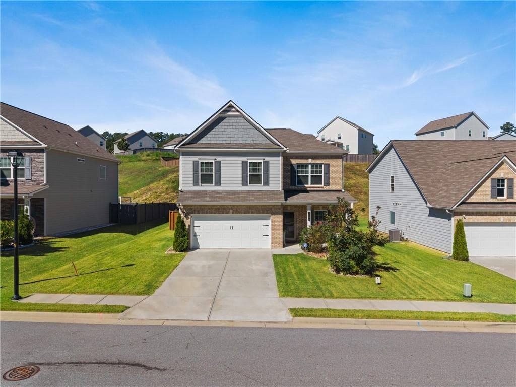 4 bedroom, 3 bathroom, 2,640 sq ft single family residence for sale at 1094 Campbell Pine Trail, Lawrenceville, GA 30045 — photo 2