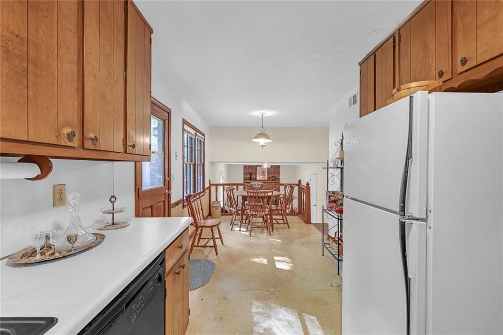 3 bedroom, 2 bathroom, 2,796 sq ft single family residence for sale at 1466 Hewatt Road, Lilburn, GA 30047 — photo 7