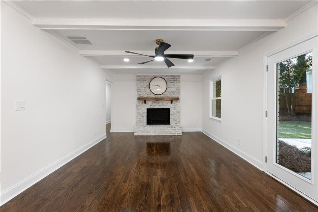 5 bedroom, 4 bathroom, 3,203 sq ft single family residence for sale at 860 Landmark Drive, Sandy Springs, GA 30342 — photo 5