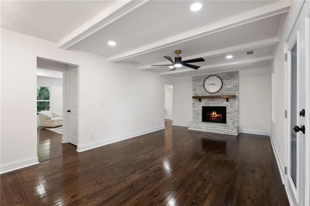 5 bedroom, 4 bathroom, 3,203 sq ft single family residence for sale at 860 Landmark Drive, Sandy Springs, GA 30342 — photo 7