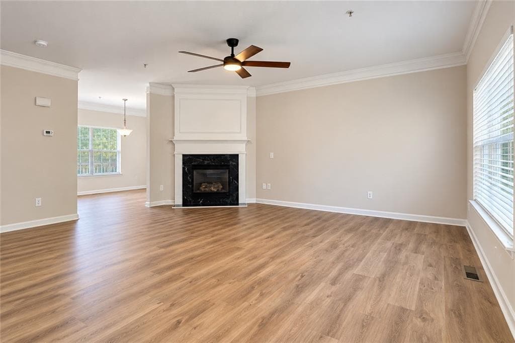 4 bedroom, 3 bathroom, 1,870 sq ft townhouse for sale at 724 Breeze Lane, Woodstock, GA 30188 — photo 7