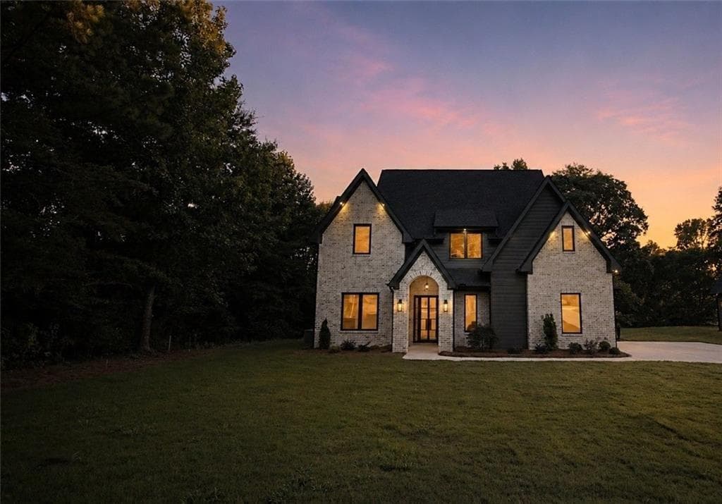 5 bedroom, 5 bathroom, 4,884 sq ft single family residence for sale at 6220 Blackjack Road, Flowery Branch, GA 30542 — photo 2