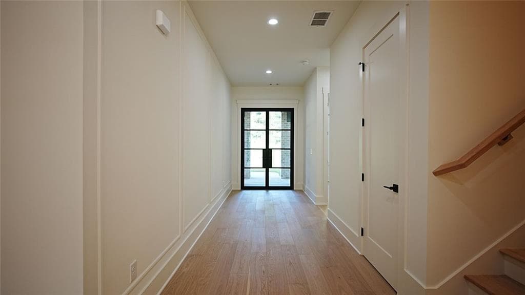 5 bedroom, 5 bathroom, 4,884 sq ft single family residence for sale at 6220 Blackjack Road, Flowery Branch, GA 30542 — photo 4