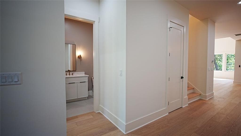 5 bedroom, 5 bathroom, 4,884 sq ft single family residence for sale at 6220 Blackjack Road, Flowery Branch, GA 30542 — photo 6