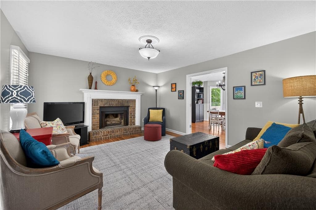 4 bedroom, 2 bathroom, 2,110 sq ft single family residence for sale at 176 Arbour Run, Suwanee, GA 30024 — photo 4