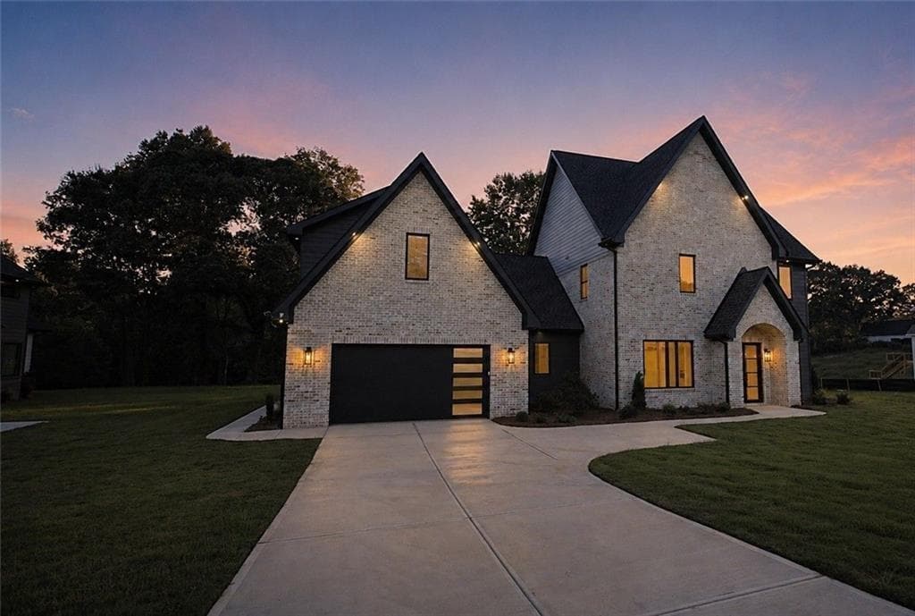 5 bedroom, 5 bathroom, 4,704 sq ft single family residence for sale at 6218 Blackjack Road, Flowery Branch, GA 30542 — photo 2