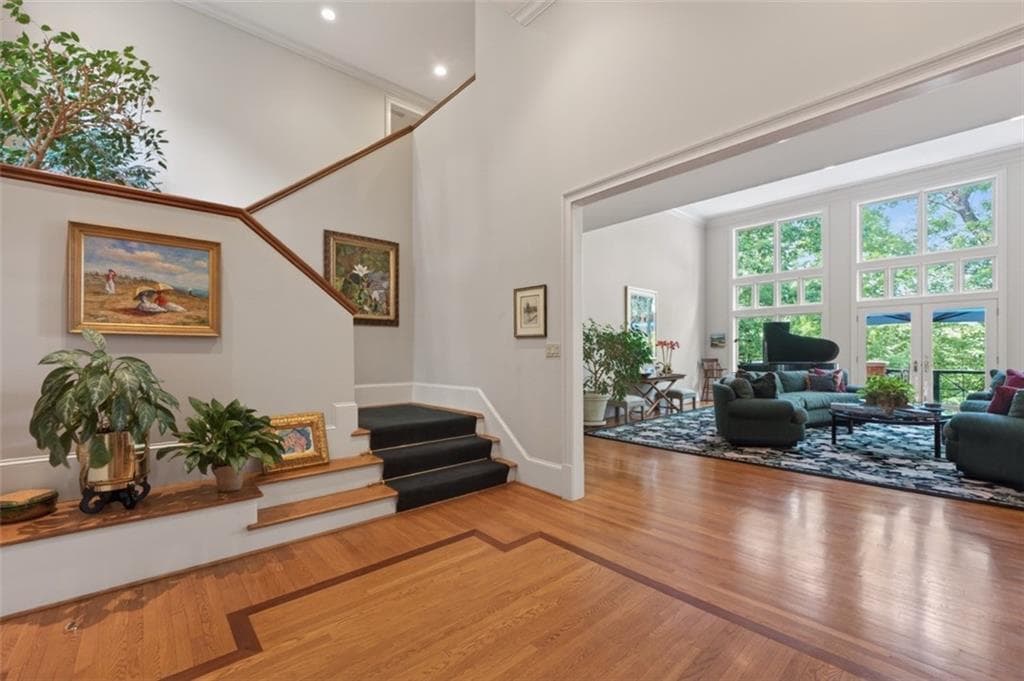 4 bedroom, 6 bathroom, 8,270 sq ft single family residence for sale at 4969 Northside Drive, Sandy Springs, GA 30327 — photo 4