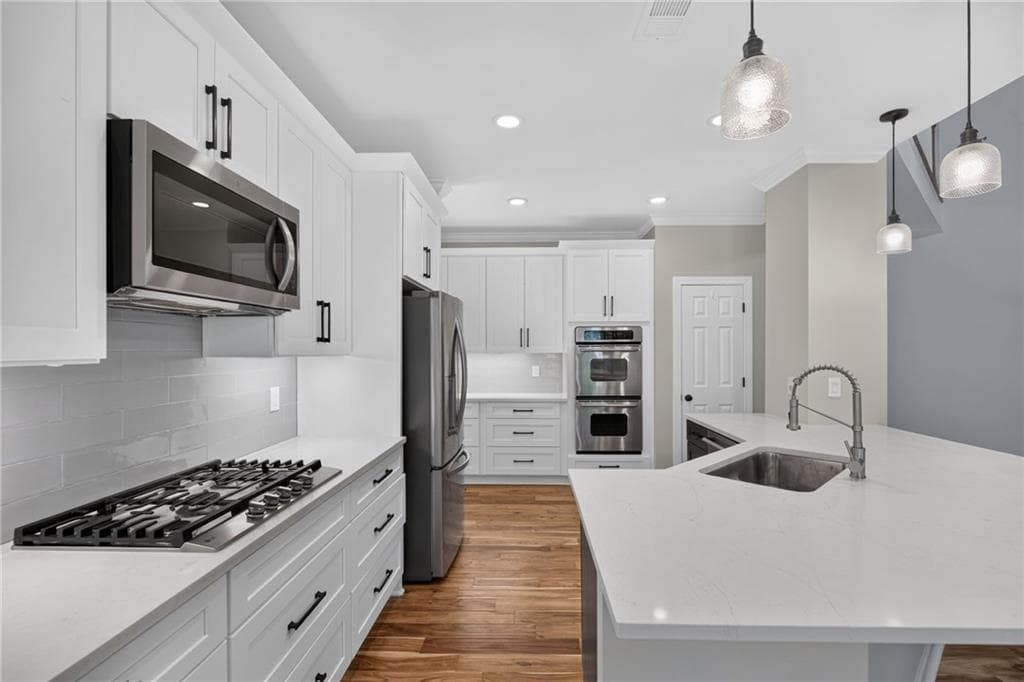 4 bedroom, 4 bathroom, 3,888 sq ft single family residence for sale at 125 Kiveton Park Drive, Roswell, GA 30075 — photo 7