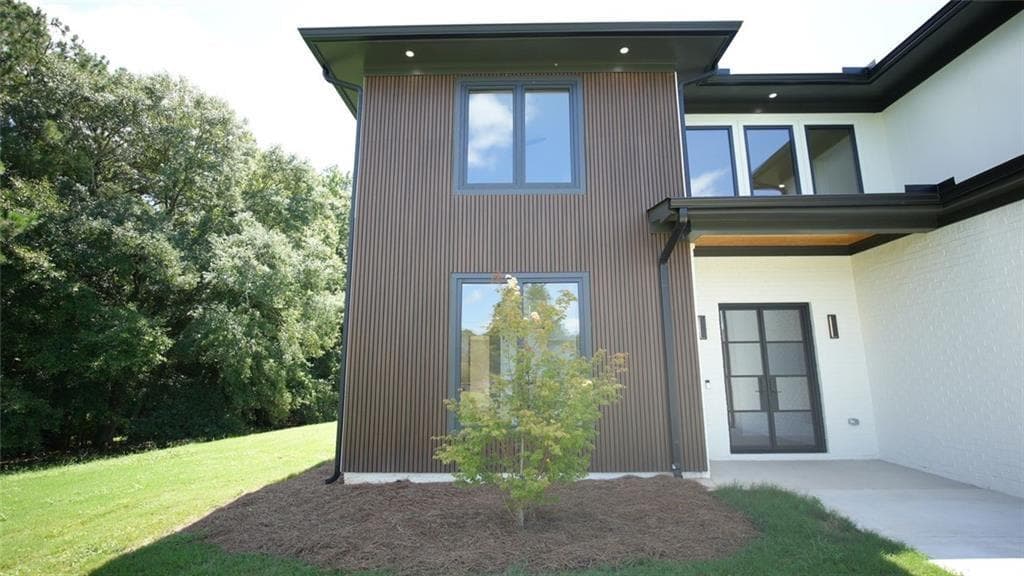 4 bedroom, 5 bathroom, 4,712 sq ft single family residence for sale at 3295 Kelly Glen Court, Dacula, GA 30019 — photo 4