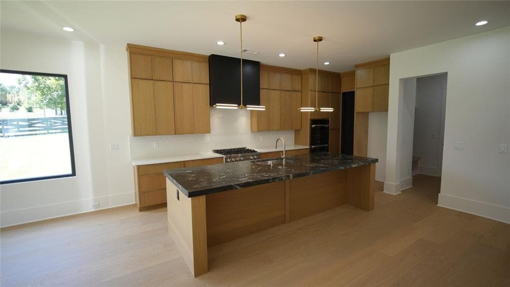 4 bedroom, 5 bathroom, 4,712 sq ft single family residence for sale at 3295 Kelly Glen Court, Dacula, GA 30019 — photo 8