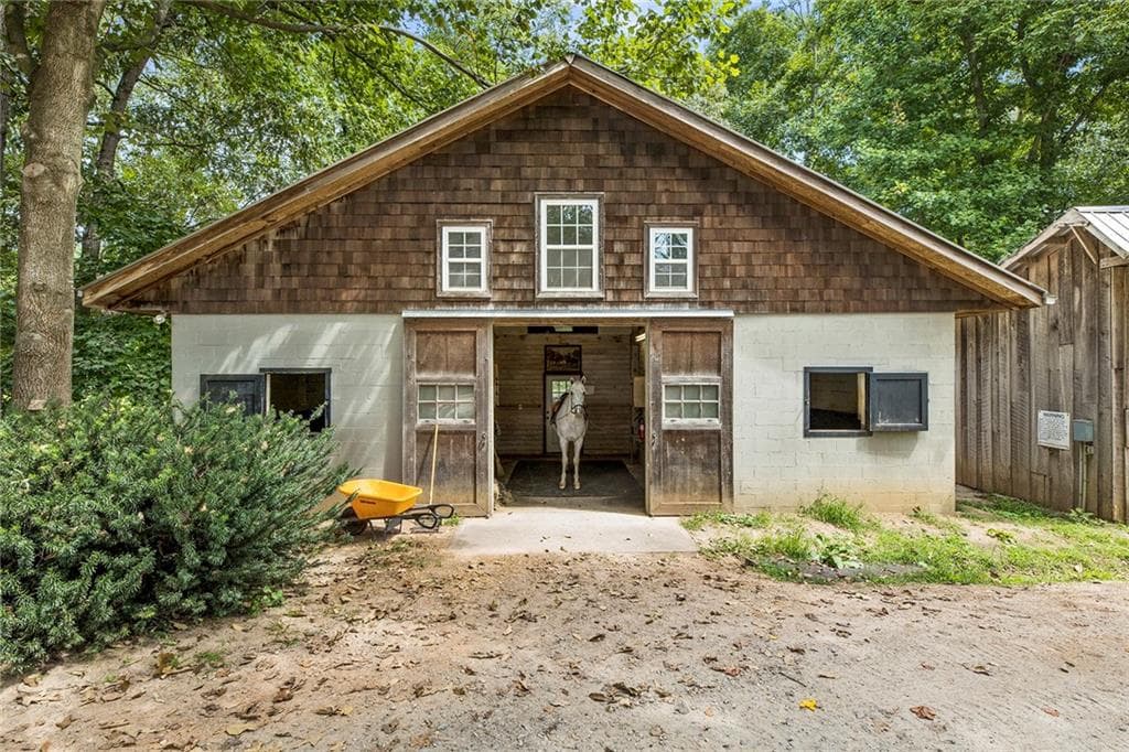 7 bedroom, 8 bathroom single family residence for sale at 683 Duck Thurmond Road, Dawsonville, GA 30534 — photo 4