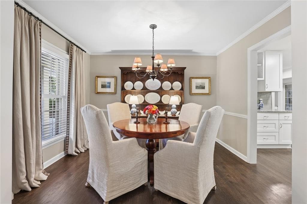 3 bedroom, 2 bathroom, 2,050 sq ft single family residence for sale at 3036 Haverford Lane, Marietta, GA 30067 — photo 3