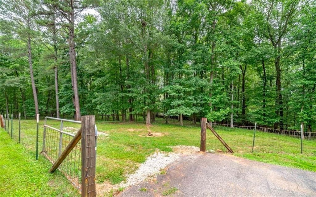 3 bedroom, 3 bathroom, 2,652 sq ft single family residence for sale at 1145 Jackson Lake Road, Jackson, GA 30233 — photo 9