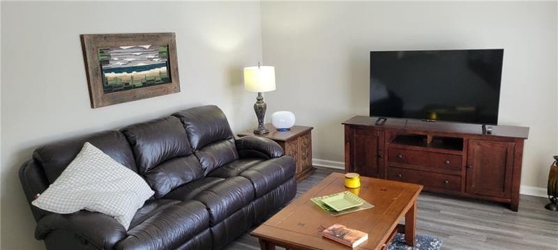 2 bedroom, 2 bathroom, 1,216 sq ft condominium for sale at 1819 ASHBOROUGH Circle F, Marietta, GA 30067 — photo 3