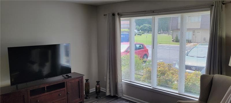 2 bedroom, 2 bathroom, 1,216 sq ft condominium for sale at 1819 ASHBOROUGH Circle F, Marietta, GA 30067 — photo 8