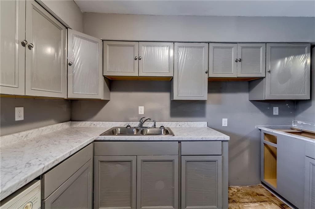2 bedroom, 1 bathroom, 1,116 sq ft condominium for sale at 3281 Blazing Pine Knoll B, Decatur, GA 30034 — photo 10