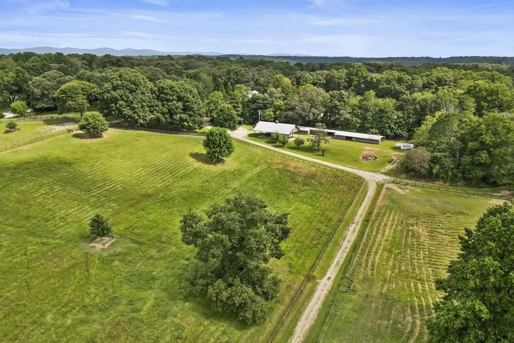 7 bedroom, 8 bathroom, 8,761 sq ft single family residence for sale at 683 Duck Thurmond Road, Dawsonville, GA 30534 — photo 9