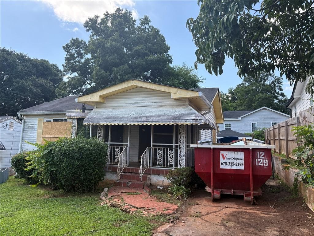 3 bedroom, 2 bathroom, 1,129 sq ft home for sale at 214 Taft Street, Atlanta, GA