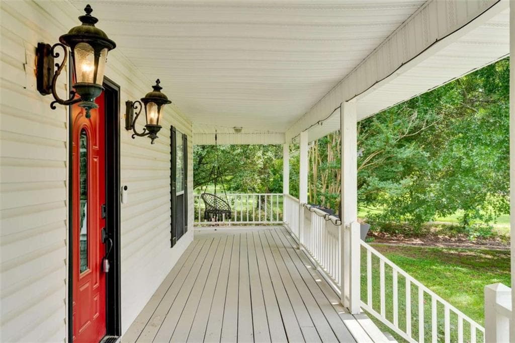 3 bedroom, 3 bathroom, 2,250 sq ft single family residence for sale at 14981 Alabama Highway, Rock Spring, GA 30739 — photo 2