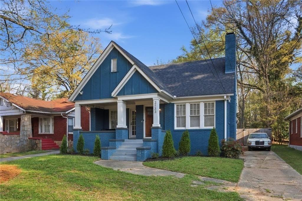 4 bedroom, 2 bathroom, 1,722 sq ft single family residence for sale at 2133 Cascade Road, Atlanta, GA 30311 — photo 2