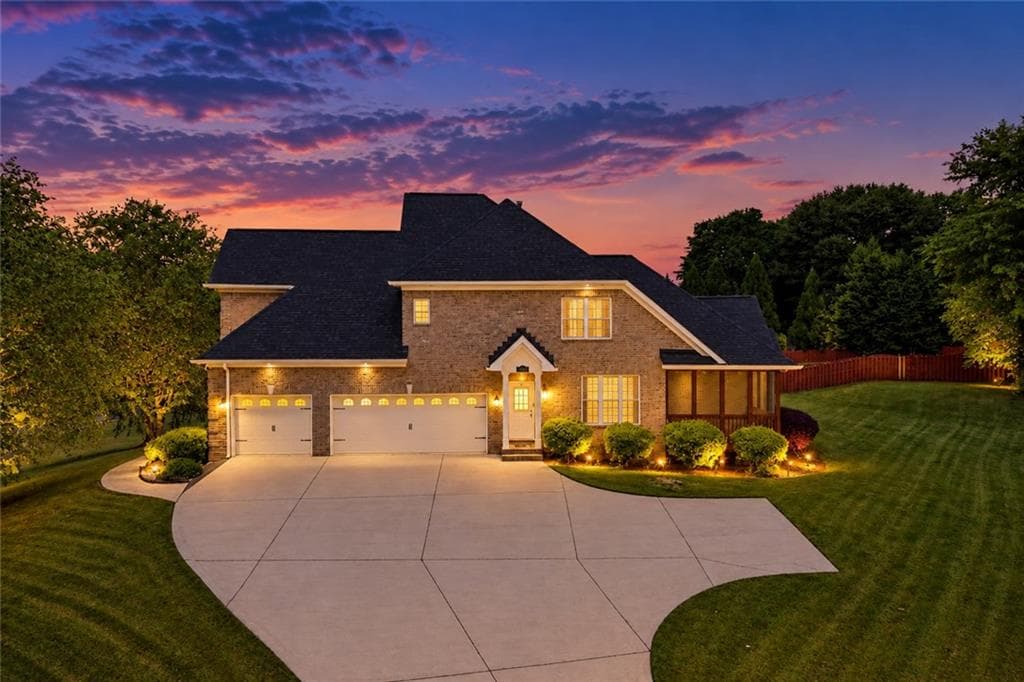 6 bedroom, 5 bathroom, 6,074 sq ft single family residence for sale at 501 Smithson Crossing, Mcdonough, GA 30252 — photo 2