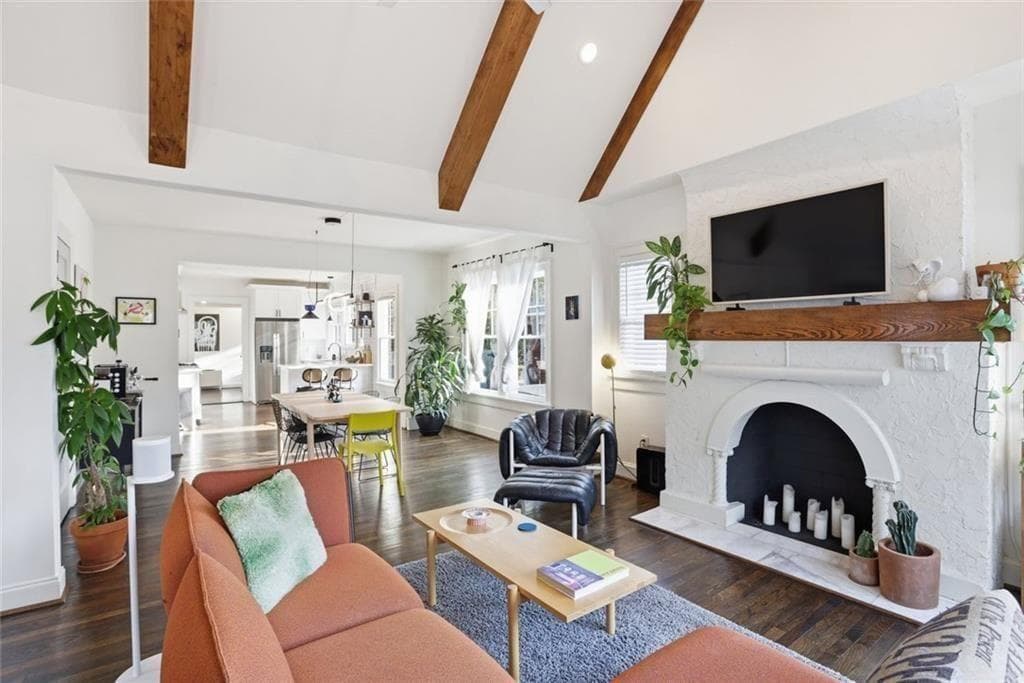 4 bedroom, 2 bathroom, 1,722 sq ft single family residence for sale at 2133 Cascade Road, Atlanta, GA 30311 — photo 6