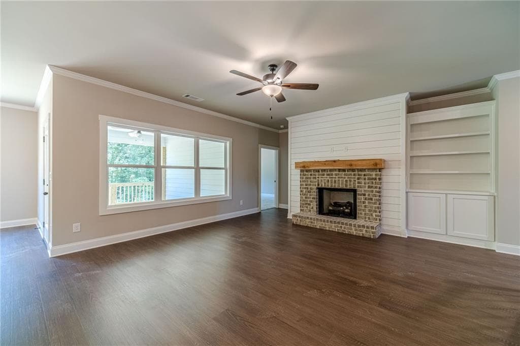 4 bedroom, 4 bathroom, 2,430 sq ft single family residence for sale at 348 Pinewood Drive, Covington, GA 30014 — photo 4