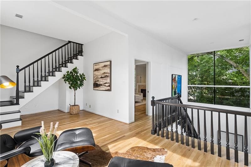 4 bedroom, 3 bathroom, 3,010 sq ft single family residence for sale at 317 Beverly Road, Atlanta, GA 30309 — photo 8