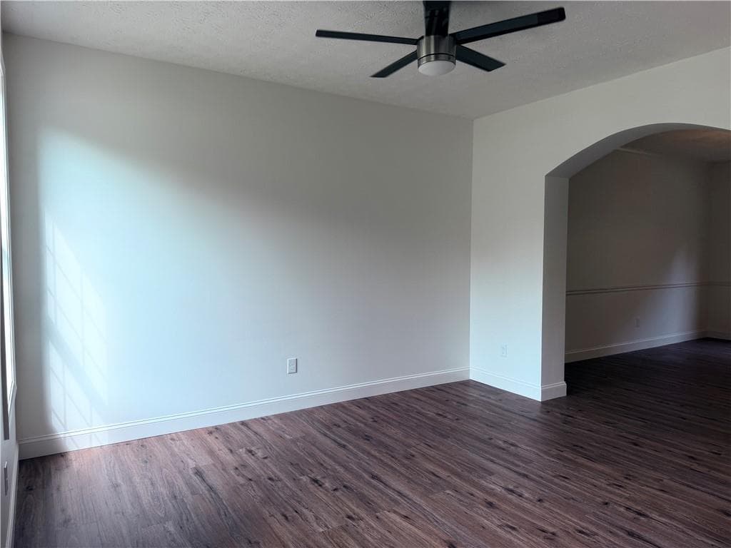 4 bedroom, 3 bathroom, 2,662 sq ft single family residence for sale at 245 Winchester Drive, Covington, GA 30016 — photo 4