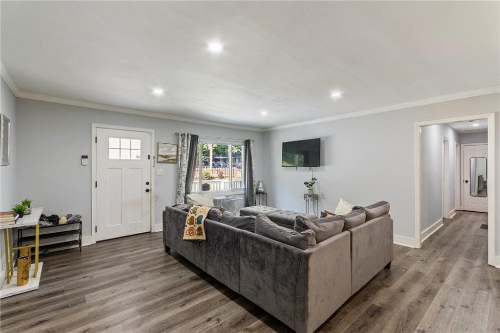 4 bedroom, 2 bathroom, 1,389 sq ft single family residence for sale at 3773 Larkspur Terrace, Decatur, GA 30032 — photo 7