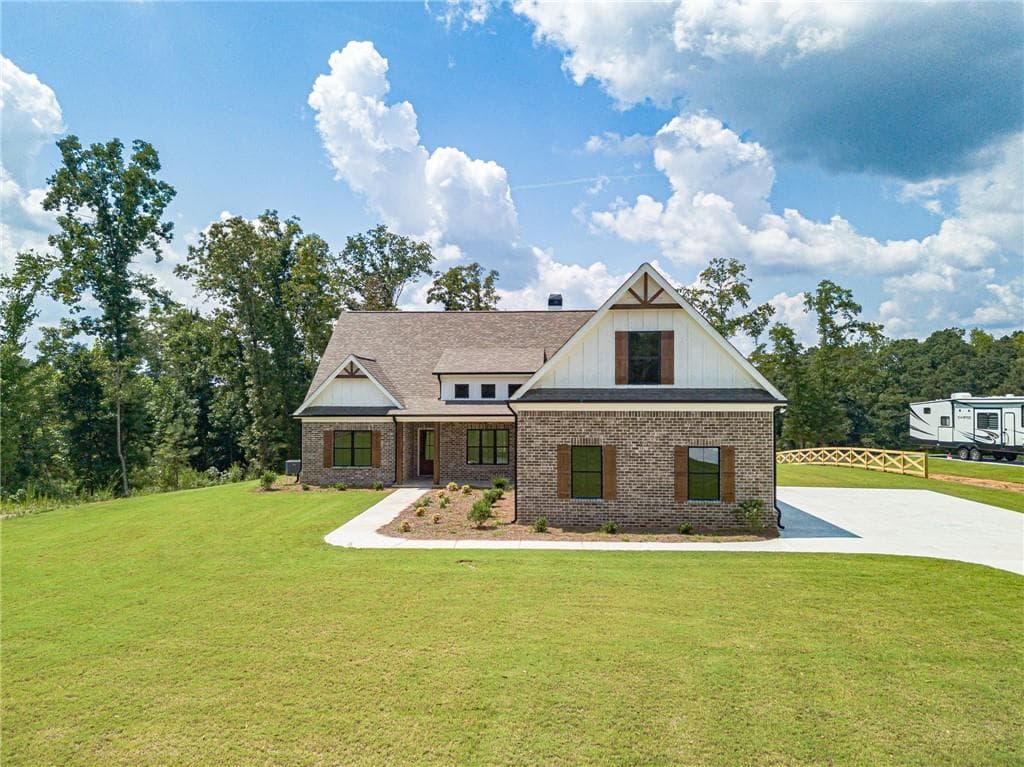 4 bedroom, 4 bathroom, 2,752 sq ft single family residence for sale at 720 Youth Jersey Road, Monroe, GA 30655