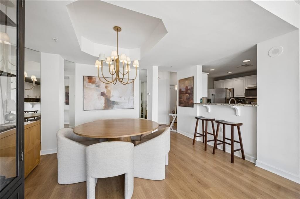2 bedroom, 2 bathroom, 1,209 sq ft condominium for sale at 3475 Oak Valley Road 1210, Atlanta, GA 30326 — photo 10