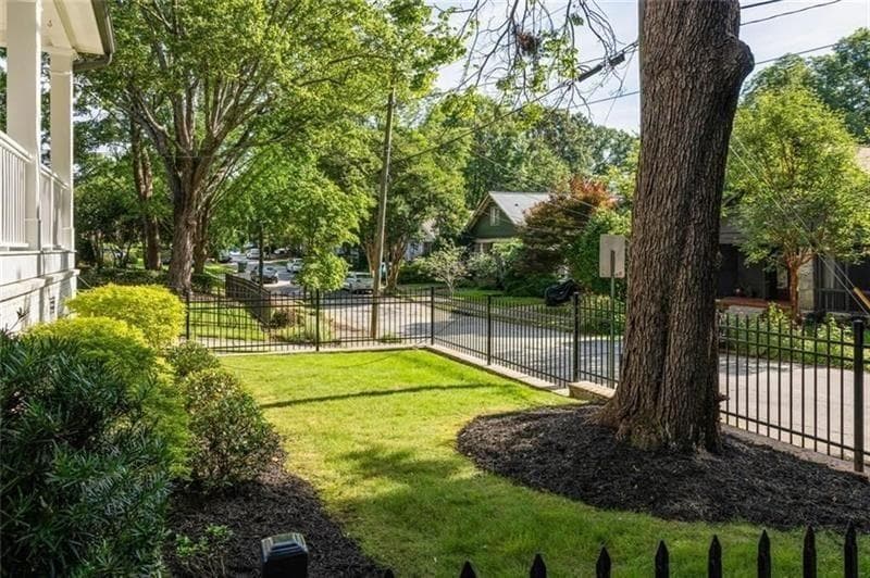 4 bedroom, 3 bathroom, 2,821 sq ft townhouse for sale at 322 Candler Street A, Atlanta, GA 30307 — photo 10