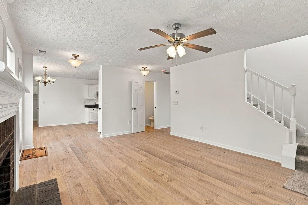 4 bedroom, 3 bathroom, 2,108 sq ft single family residence for sale at 13 Equestrian Way, Cartersville, GA 30121 — photo 3