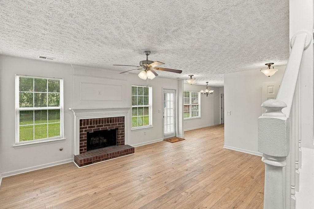 4 bedroom, 3 bathroom, 2,108 sq ft single family residence for sale at 13 Equestrian Way, Cartersville, GA 30121 — photo 4