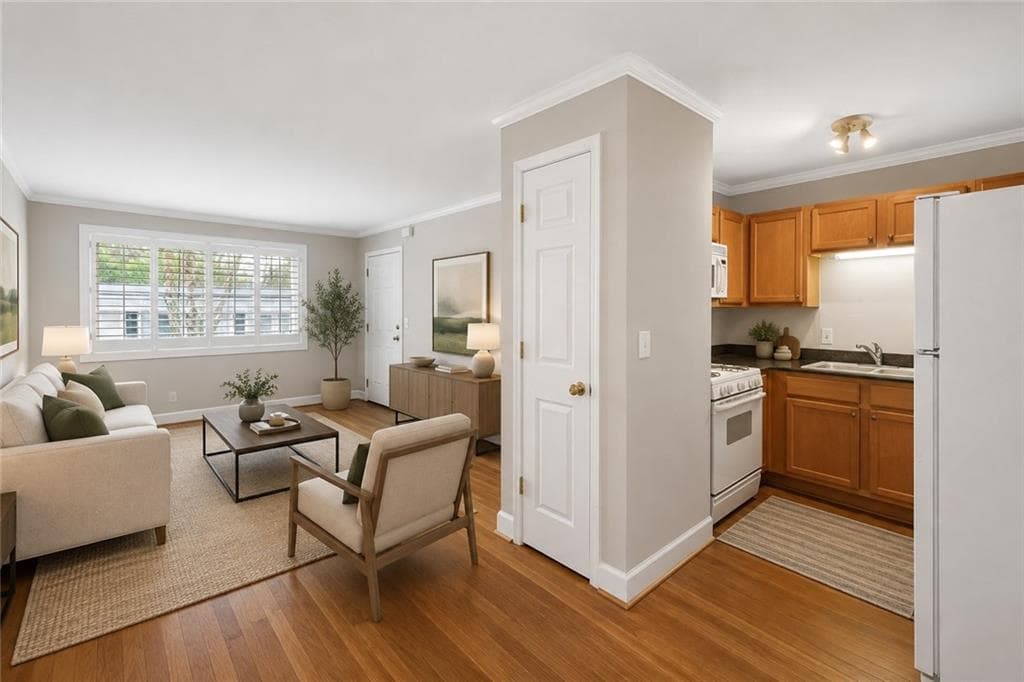 1 bedroom, 1 bathroom, 600 sq ft condominium for sale at 1990 Wellbourne Drive 7, Atlanta, GA 30324 — photo 6
