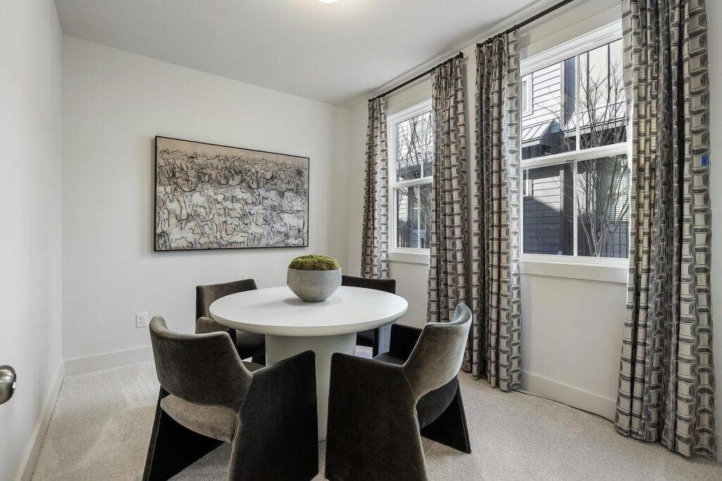 2 bedroom, 2 bathroom, 1,429 sq ft townhouse for sale at 1355 Breezy Street SE, Atlanta, GA 30315 — photo 2