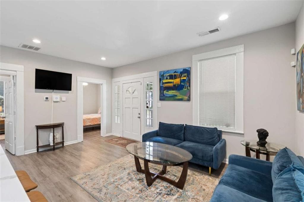 3 bedroom, 2 bathroom, 1,161 sq ft single family residence for sale at 1026 Astor Avenue, Atlanta, GA 30310 — photo 5